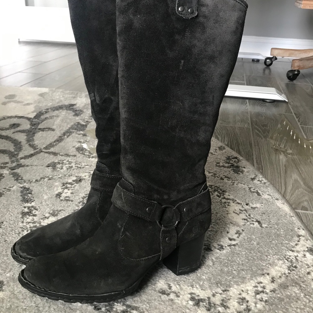 Born boots size 6.5M/37